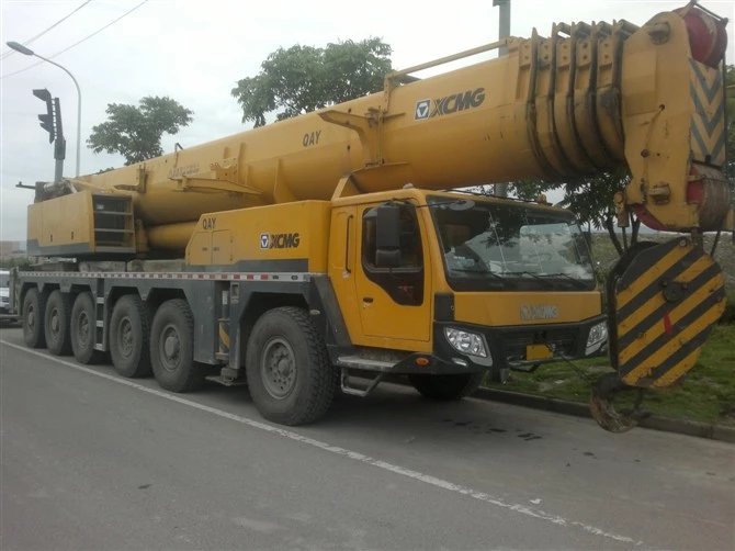 吊车爆胎前会有哪些征兆?